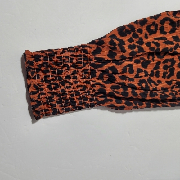 LOFT Burnt Orange Leopard Print Shirred Turtleneck Blouse Women's (XS) - Picture 7 of 14